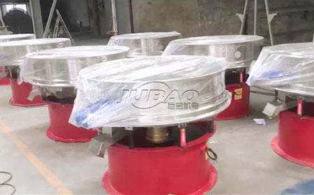 江西客戶訂購的陶瓷泥漿振動(dòng)篩整裝